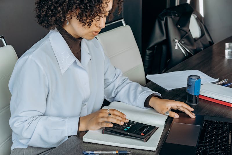 Financial and Tax Advisor Who Should Handle Your Finances