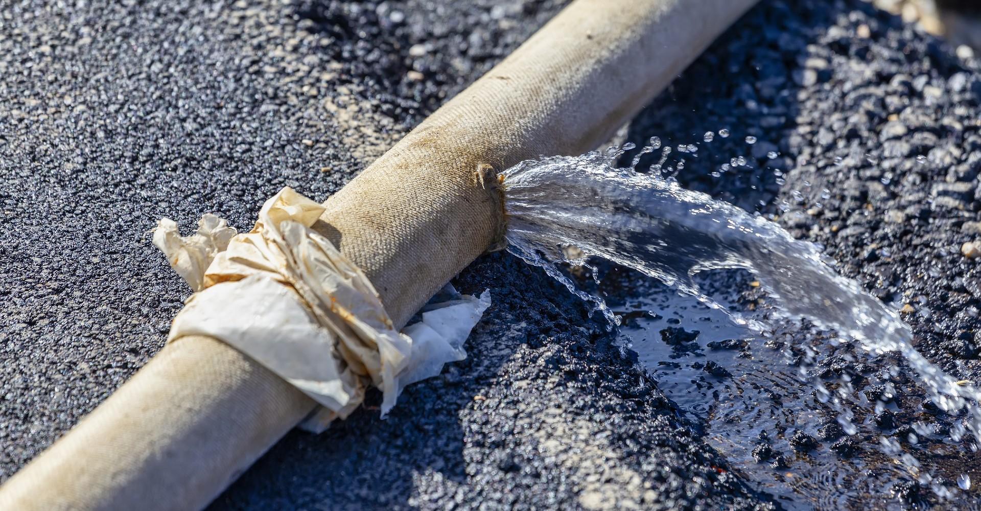 When to Call in the Professionals for Water Leak Issues