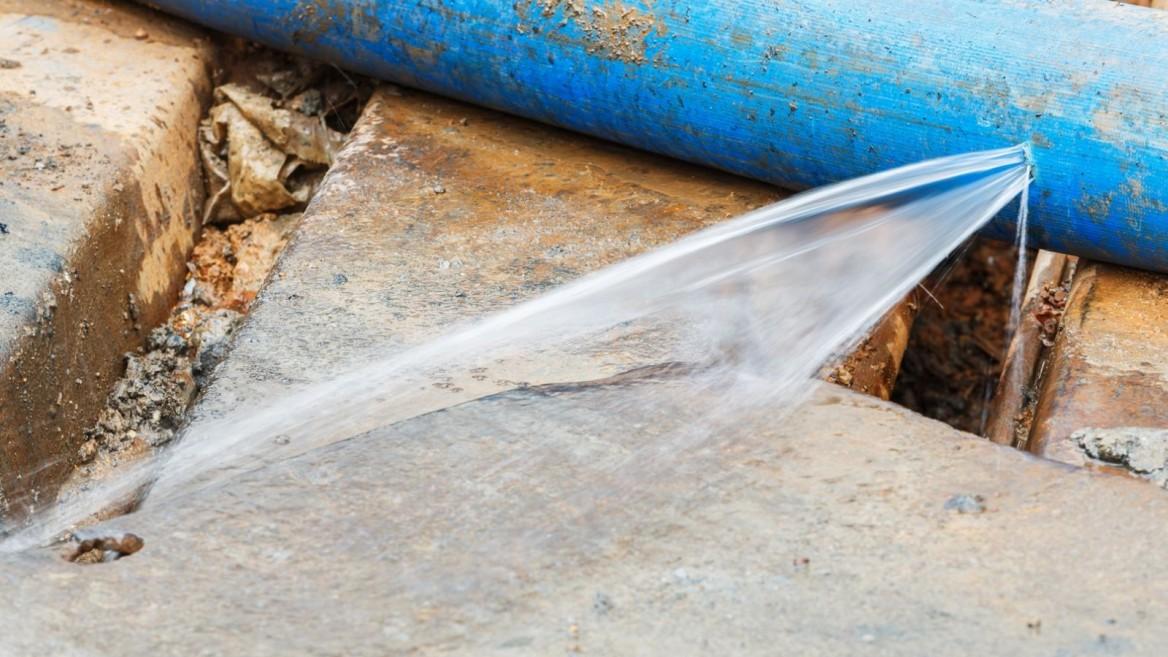 Temporary Solutions ⁤to‍ control the⁣ Leak