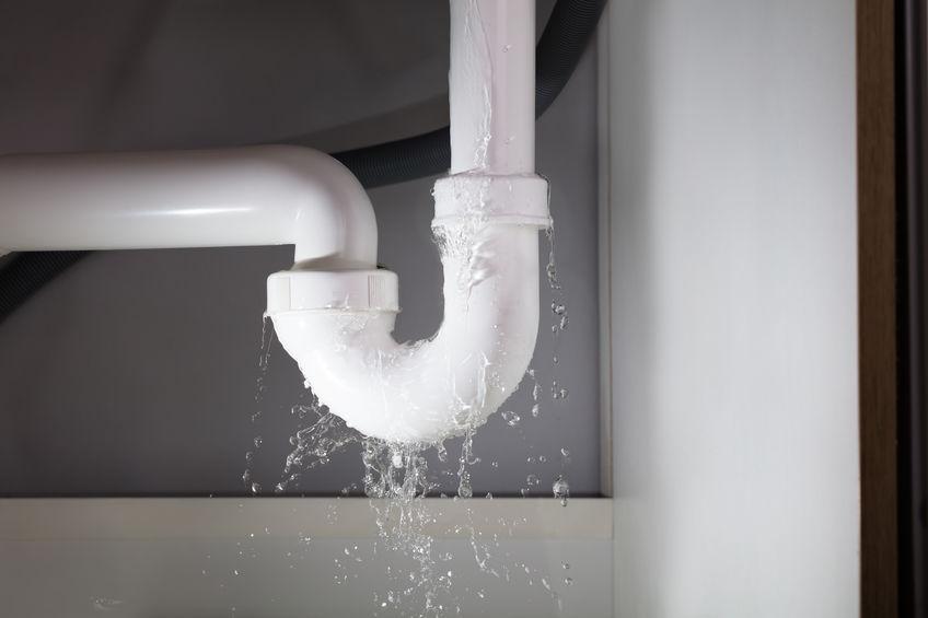 Understanding the urgency⁢ of Water Leak Emergencies